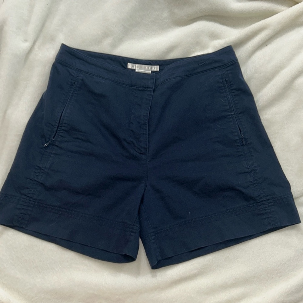 Nike golf shorts size 6. Navy